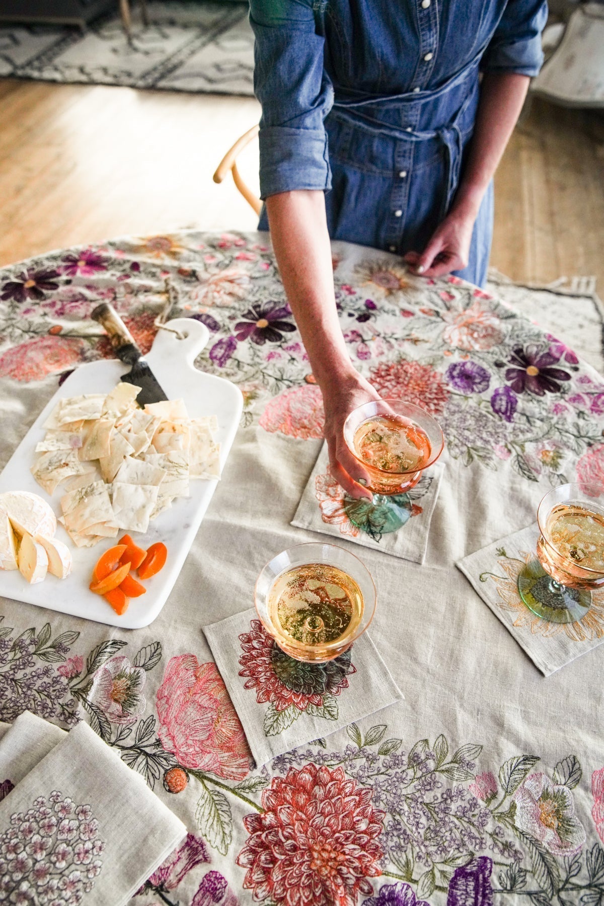 Holiday hosting and go-to gifts with Stephanie