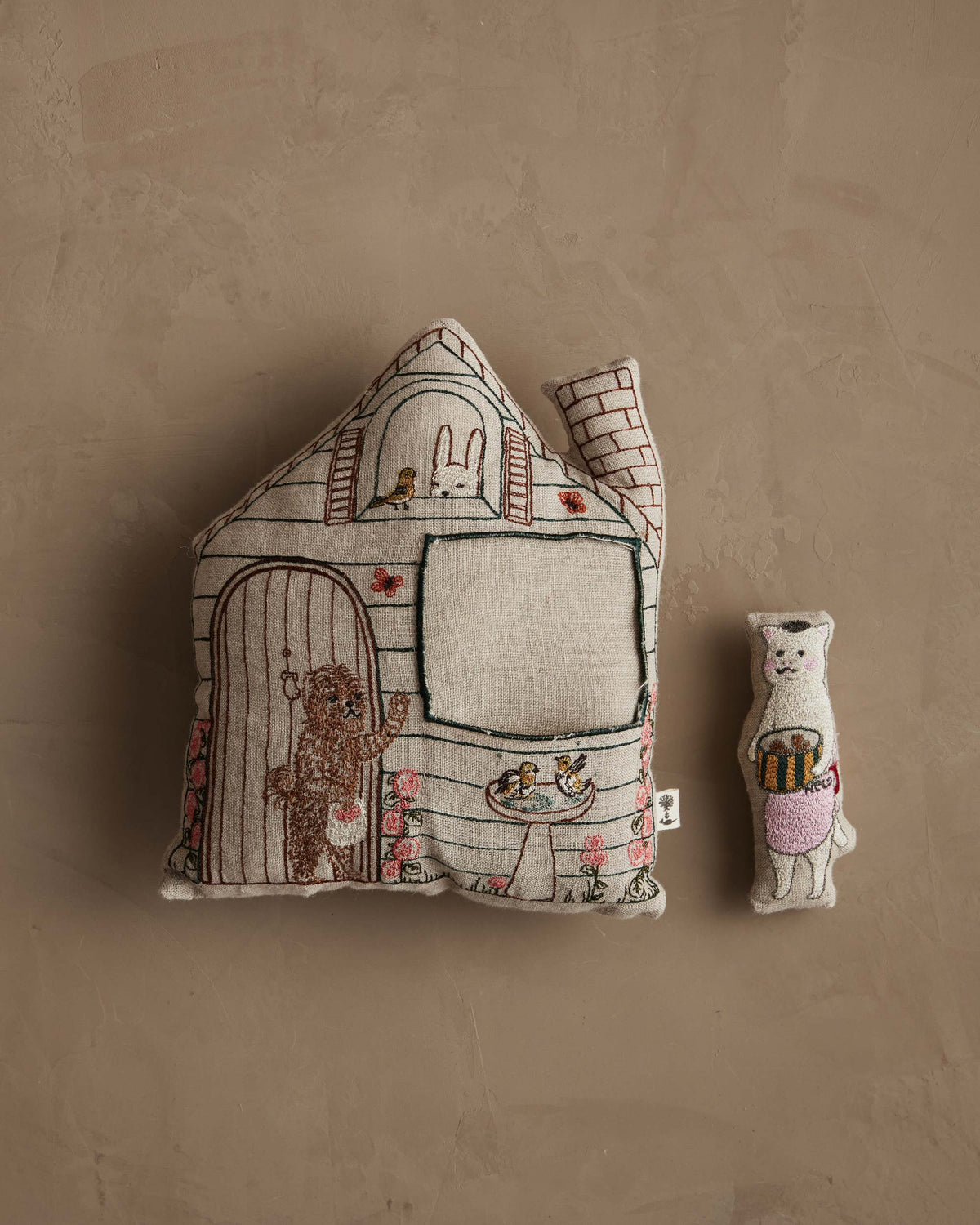 Coral & Tusk x Nekomura san Pocket House