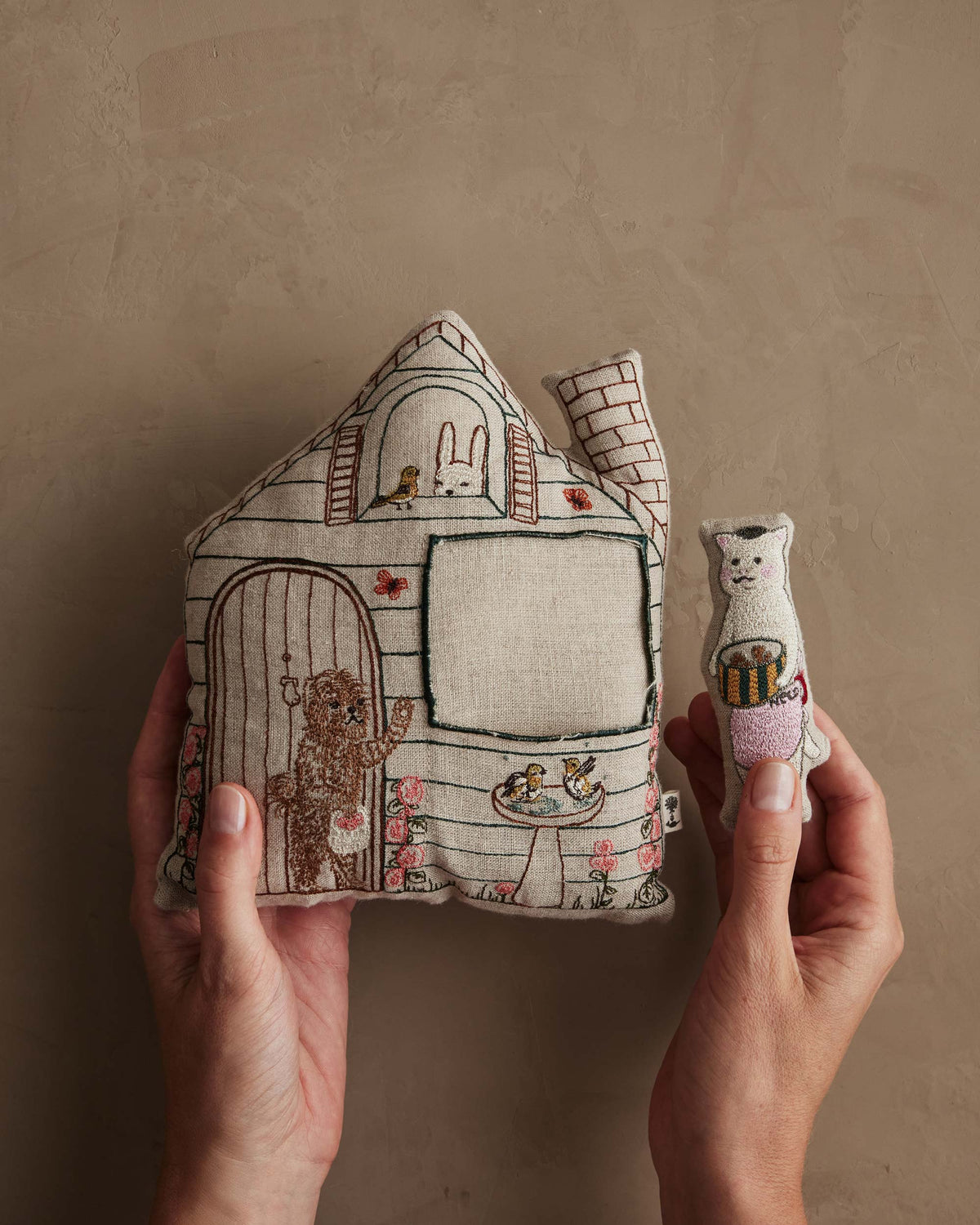 Coral & Tusk x Nekomura san Pocket House