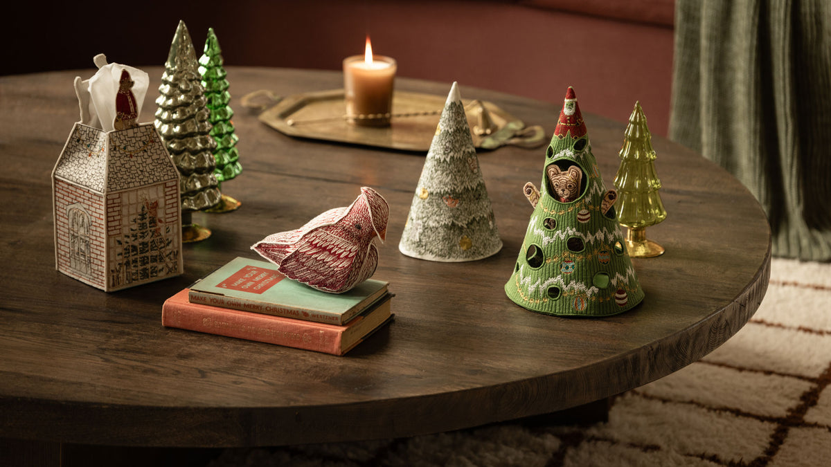 Home for the Holidays Tissue Box Cover